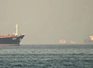 США сбросили 5000-фунтовые авиабомбы на ракетные объекты Ирана возле Ормузского пролива