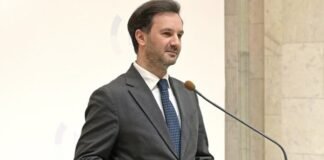 МИД Украины: Переговорный трек на паузе, но команды между собой общаются ежедневно