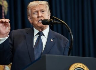 Трамп вновь заявил, что с Зеленским сложнее иметь дело, чем с Путиным