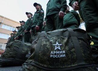 СМИ пишут об увеличении численности армии РФ до 2,4 млн: какой указ Путин издал на самом деле