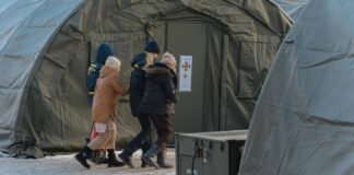 Графики отключений на 5 марта: кому повезет быть со светом целый день