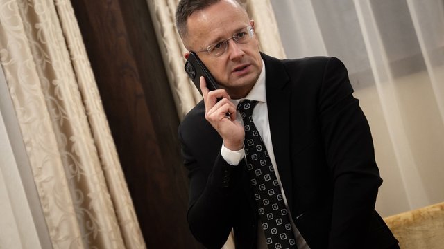 Венгрия получила от РФ гарантию поставок газа и нефти по неизменным ценам – госсекретарь Ковач