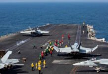 Дым над Персидским заливом: Иран атаковал танкеры и нефтяную платформу (фото)