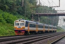 На Чернігівщині затримуються поїзди через відсутність напруги в контактній мережі