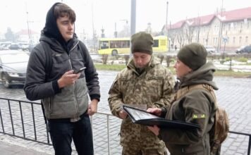 В Виннице создали мобильные группы оповещения: ОСМД и ТЦК будут вручать повестки в квартирах