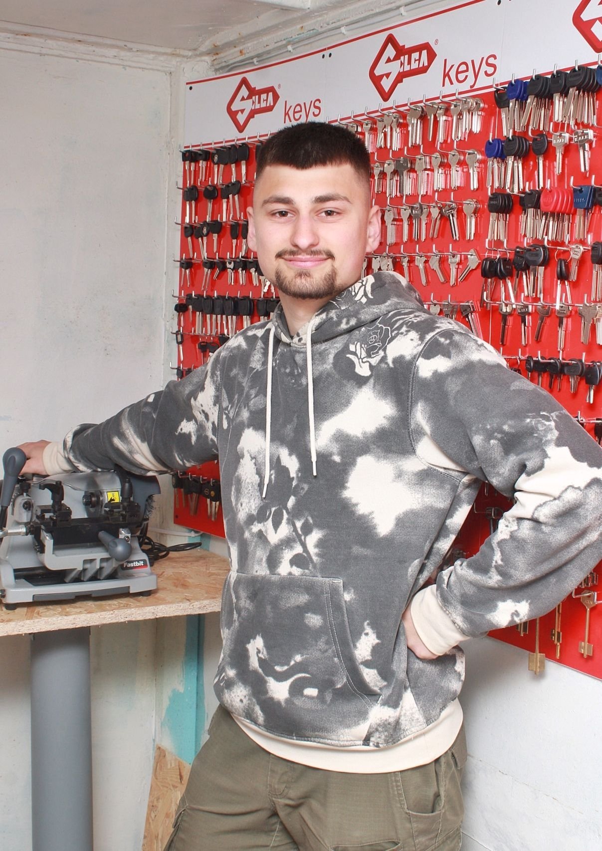 21-річний студент із Чернігівщини запустив власну майстерню з виготовлення ключів