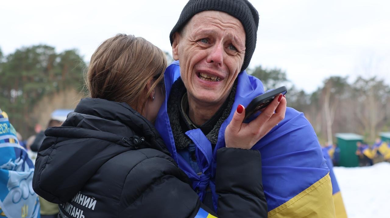Обмін полоненими: в Україну повернулися ще 300 військових та двоє цивільних