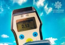 На автомобільному мосту через Десну у Чернігові евакуювали авто: що сталося