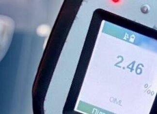 На Чернігівщині патрульні зупинили водія вантажівки MAN напідпитку