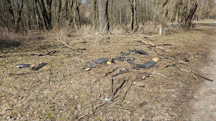 У Чернігові впав безпілотник: обійшлося без жертв