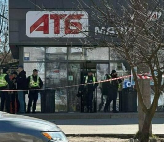 У Чернігові стався вибух у супермаркеті: є постраждалі