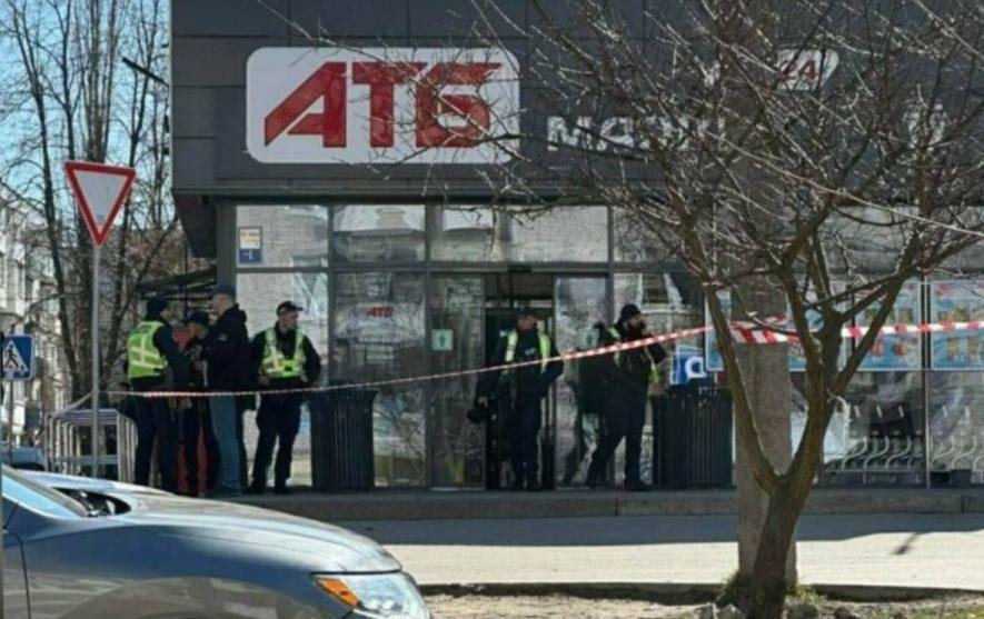 У Чернігові стався вибух у супермаркеті: є постраждалі