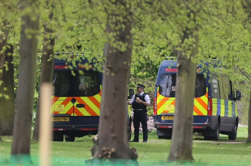 Угроза теракта в Лондоне: полиция закрыла сады у дворца принца Уильяма (видео)