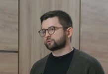 Від критики до тиску: як скандальний лікар Русаков намагається вплинути на суд у справі про смерть Аднана Ківана