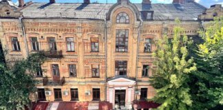 Прокуратура через суд вимагає відновити пам’ятку архітектури на Ярославовому Валу 1897 року в Києві