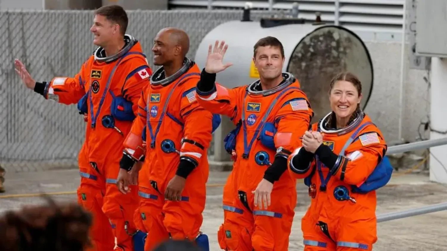 Як проходить політ Artemis II до Місяця