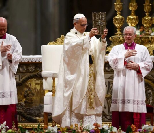 Папа Лев на Великдень закликав світ не звикати до війни та працювати заради миру
