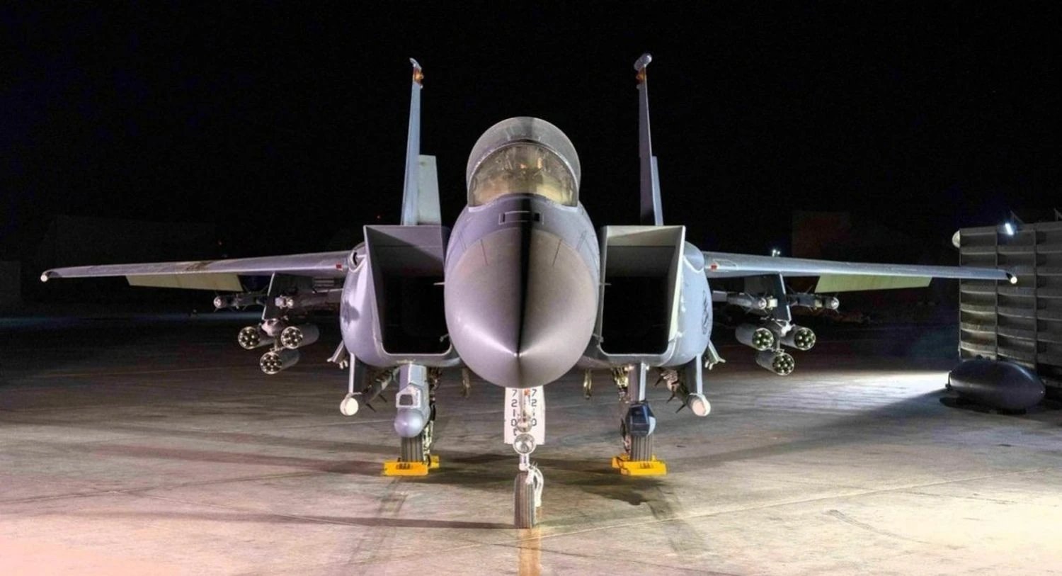 Зниклого американського пілота після збиття F-15E в Ірані врятували спецпризначенці командос – Axios