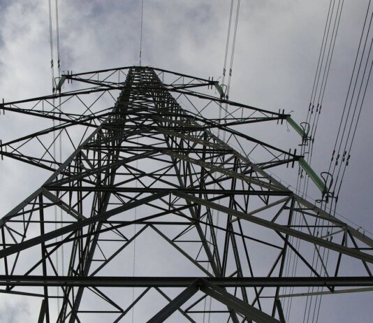 Атаки рф знеструмили частину 5 областей — найскладніше на Чернігівщині, в Одесі без світла 16,7 тис. родин