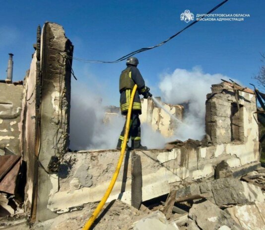 рф понад 50 разів обстріляла Дніпропетровщину — поранені 10 людей, серед них двоє дітей