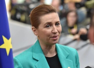 Натиск Трампа щодо Гренландії посилив позиції Фредеріксен у переговорах за владу