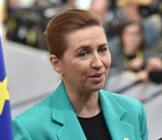 Натиск Трампа щодо Гренландії посилив позиції Фредеріксен у переговорах за владу