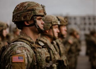 США запроваджують автоматичну реєстрацію чоловіків для призову до армії