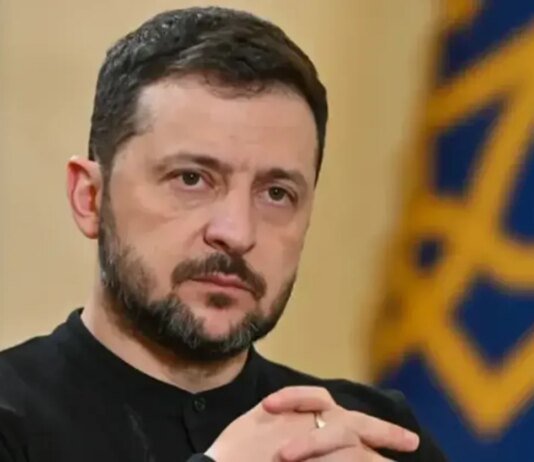 Зеленський підписав закони про продовження воєнного стану та мобілізації на три місяці