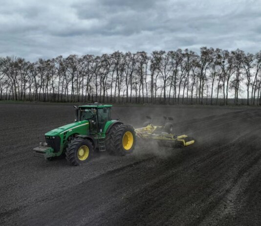 Після років війни українські аграрії скорочують посіви через конфлікт в Ірані — ЗМІ
