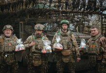 Великдень під вибухами — поліцейські показали, як зустрічають свято на службі