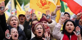 Глобальні протести проти війни в Ірані тривають на тлі провалу мирних переговорів — ЗМІ