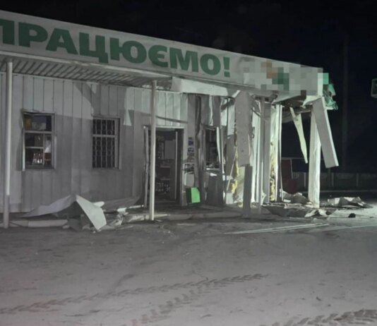 Атака рф на Харківщину 13 квітня — пошкоджено АЗС, є постраждалі серед цивільних