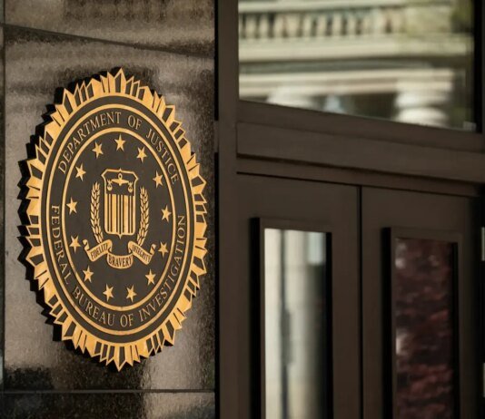 Мін’юст США змінює команду у справі ексдиректора ЦРУ Бреннана на тлі розслідування щодо Трампа