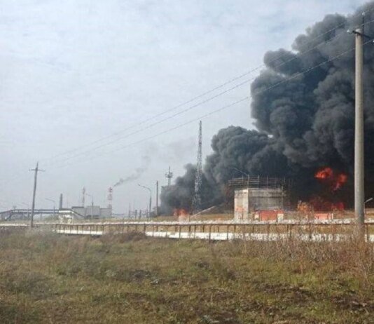 Дрони атакували новокуйбишевський НПЗ у самарській області рф — відео