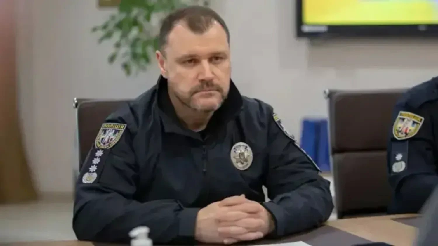 Стрілець у Києві мав легально зареєстровану зброю — Клименко