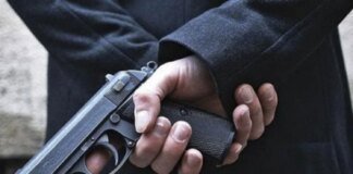 В РНБО закликали легалізувати зброю після теракту в Києві