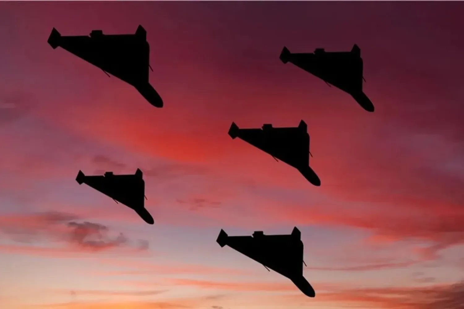 Масована атака "шахедів" на Чернігів та вибухи в Запорізькій області — перші подробиці