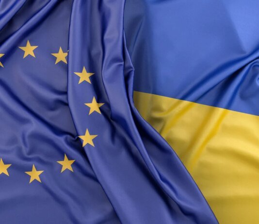 Франція та Німеччина планують надати Україні "символічні" переваги членства в Євросоюзі — ЗМІ