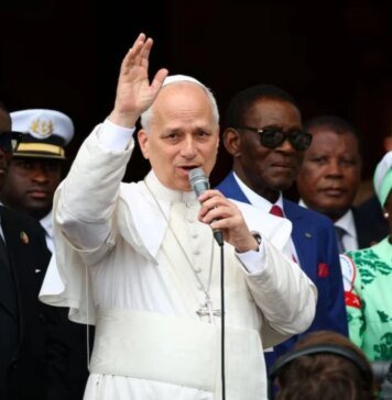 Папа Лев відвідав в’язницю в Екваторіальній Гвінеї, ув’язнені зустріли його вигуками "свобода"