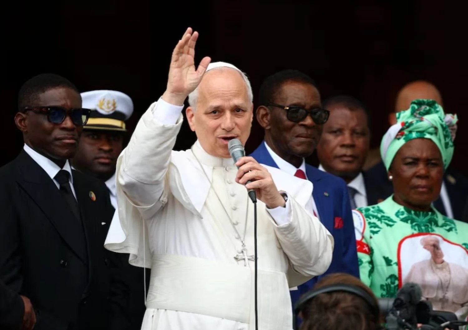 Папа Лев відвідав в’язницю в Екваторіальній Гвінеї, ув’язнені зустріли його вигуками "свобода"
