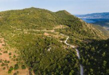 Вулкан у Греції, який вважали сплячим 100 000 років, насправді накопичує магму під землею