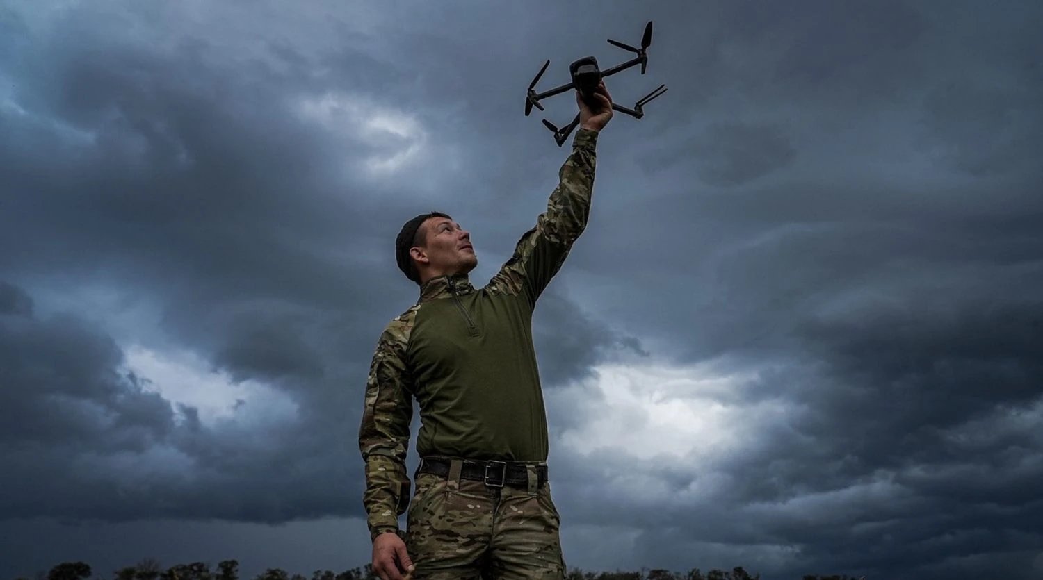 "Азов" знищує техніку та особовий склад окупантів у Донецьку — відео