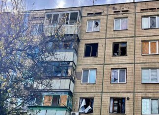 Нічний російський удар по Дніпру: є поранені