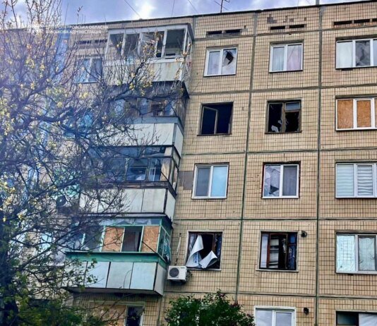 Нічний російський удар по Дніпру: є поранені