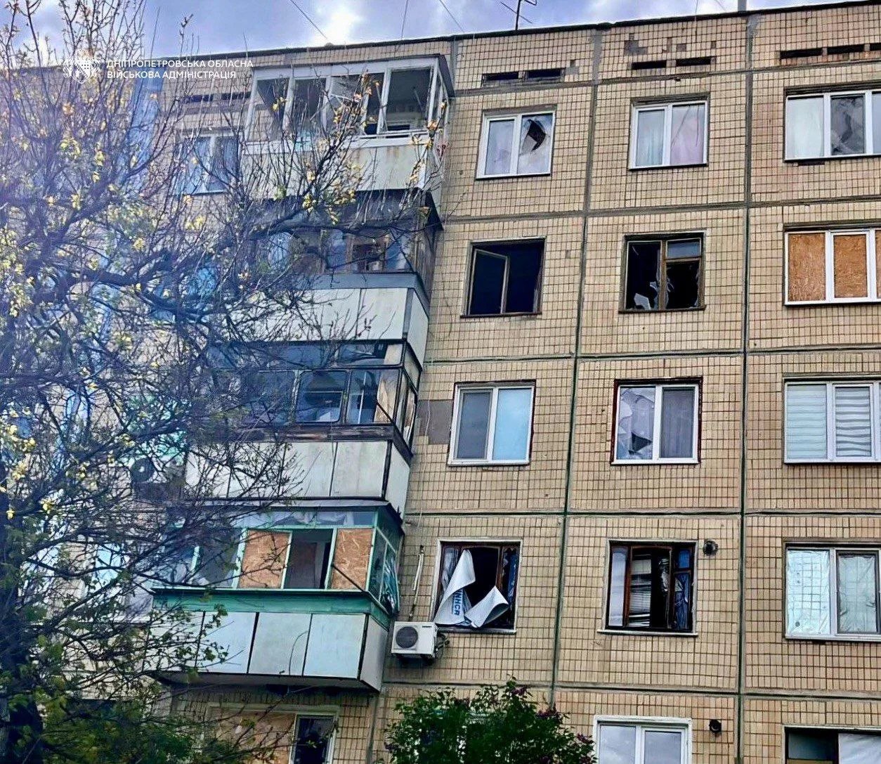 Нічний російський удар по Дніпру: є поранені