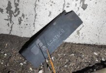 Атака рф на Київ призвела до ДТП з постраждалим, уламки впали на недобудову і цвинтар — мер