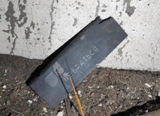 Атака рф на Київ призвела до ДТП з постраждалим, уламки впали на недобудову і цвинтар — мер