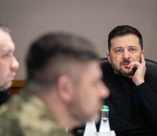 Зеленський отримав звіт СБУ про "далекобійні санкції" щодо рф на понад 1500 км і анонсував збільшення дальності