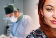 Постраждалу внаслідок удару по Прилуках Яну Шкарлат повезли на лікування до Німеччини