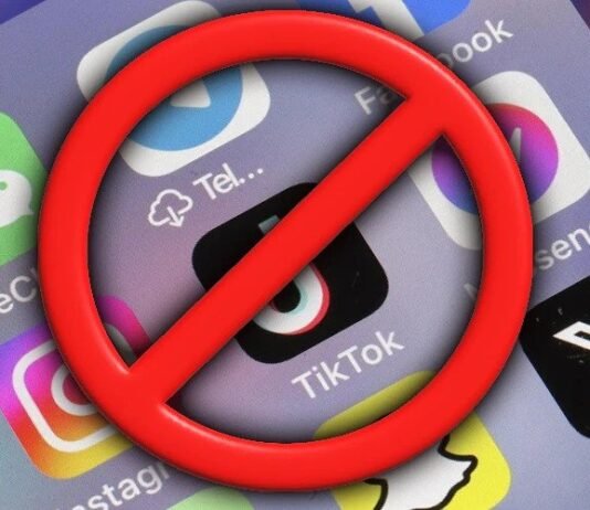 Безпека дітей онлайн: чи готова Україна до обмежень соцмереж